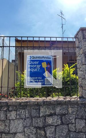 Casa à venda com 400m², 4 quartos e 1 vagaPLACA INSTALADA NA FACHADA 