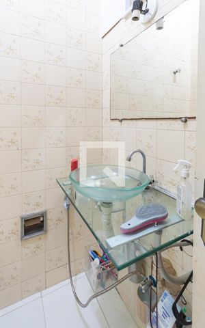 Apartamento à venda com 60m², 2 quartos e sem vagaBanheiro