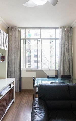 Apartamento à venda com 60m², 2 quartos e sem vagaSala