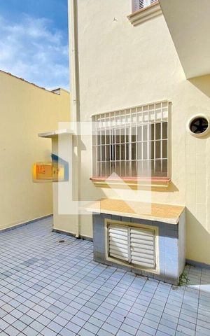 Casa à venda com 140m², 2 quartos e sem vaga