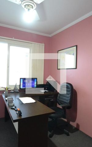 Casa à venda com 248m², 3 quartos e 4 vagasQuarto 2