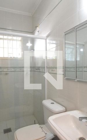 Casa à venda com 248m², 3 quartos e 4 vagasSuíte Externa- Independente - Banheiro