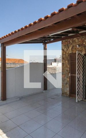 Casa à venda com 280m², 3 quartos e 2 vagas Casa à venda com 280m², 3 quartos e 2 vagasQuintal