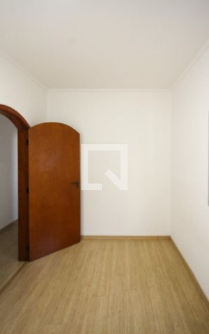 Casa à venda com 280m², 3 quartos e 2 vagas Casa à venda com 280m², 3 quartos e 2 vagasQuarto 2