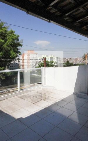 Casa à venda com 280m², 3 quartos e 2 vagas Casa à venda com 280m², 3 quartos e 2 vagasQuintal