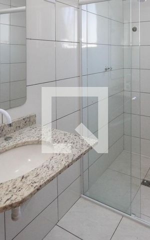 Casa à venda com 280m², 3 quartos e 2 vagas Casa à venda com 280m², 3 quartos e 2 vagasBanheiro
