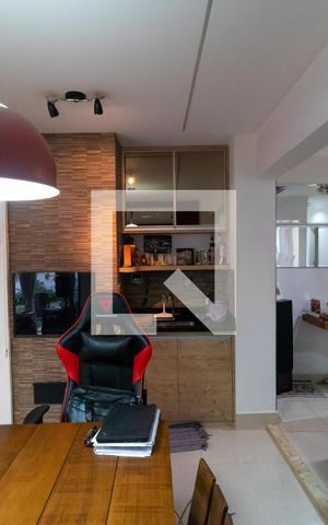 Apartamento à venda com 234m², 3 quartos e 2 vagas Apartamento à venda com 234m², 3 quartos e 2 vagasÁrea Gourmet