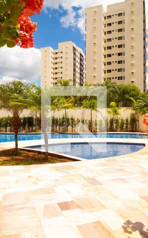 Apartamento à venda com 234m², 3 quartos e 2 vagas Apartamento à venda com 234m², 3 quartos e 2 vagasÁrea comum - Piscina