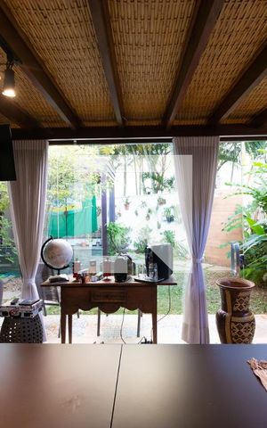 Apartamento à venda com 234m², 3 quartos e 2 vagas Apartamento à venda com 234m², 3 quartos e 2 vagasÁrea Gourmet