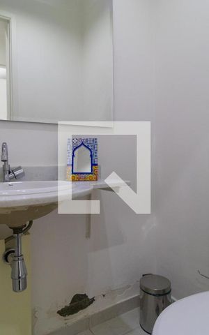 Apartamento à venda com 234m², 3 quartos e 2 vagas Apartamento à venda com 234m², 3 quartos e 2 vagasLavabo