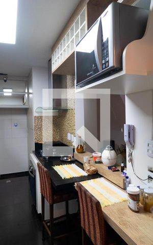 Apartamento à venda com 234m², 3 quartos e 2 vagas Apartamento à venda com 234m², 3 quartos e 2 vagasCozinha