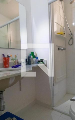 Apartamento à venda com 234m², 3 quartos e 2 vagas Apartamento à venda com 234m², 3 quartos e 2 vagasBanheiro