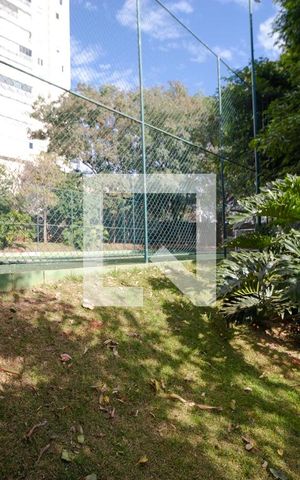 Apartamento à venda com 234m², 3 quartos e 2 vagas Apartamento à venda com 234m², 3 quartos e 2 vagasÁrea comum - Quadra