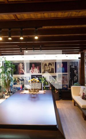 Apartamento à venda com 234m², 3 quartos e 2 vagas Apartamento à venda com 234m², 3 quartos e 2 vagasÁrea Gourmet