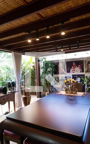 Apartamento à venda com 234m², 3 quartos e 2 vagas Apartamento à venda com 234m², 3 quartos e 2 vagasÁrea Gourmet