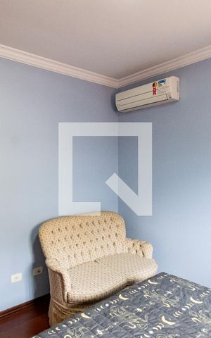 Casa à venda com 157m², 4 quartos e 2 vagasSuíte