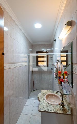 Casa à venda com 157m², 4 quartos e 2 vagasBanheiro Social 1