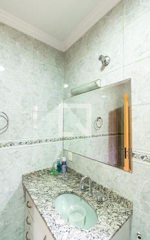 Casa à venda com 157m², 4 quartos e 2 vagasBanheiro Social 2