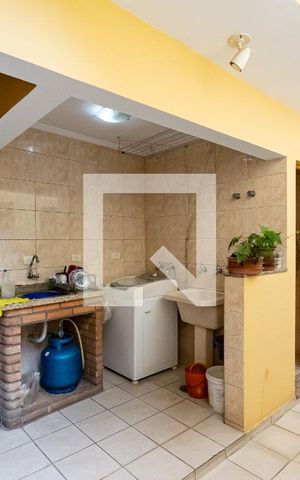 Casa à venda com 157m², 4 quartos e 2 vagasChurrasqueira