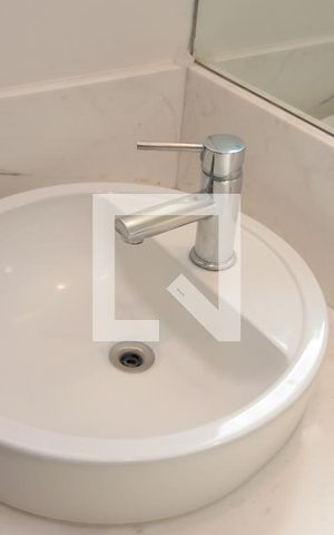 Apartamento para alugar com 130m², 4 quartos e 1 vaga Apartamento para alugar com 130m², 4 quartos e 1 vagaBanheiro da Suíte - Torneira 2