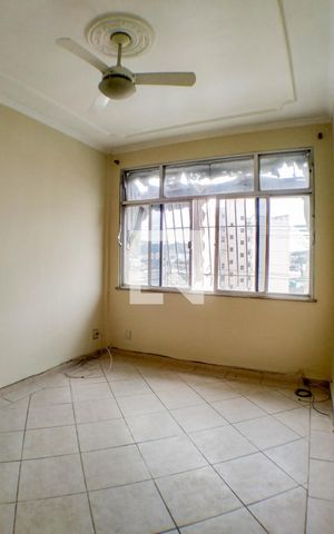 Apartamento à venda com 70m², 2 quartos e 1 vagaSala