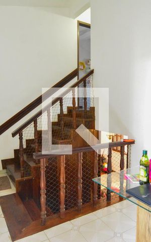 Casa à venda com 400m², 3 quartos e 4 vagas Casa à venda com 400m², 3 quartos e 4 vagasSala 3
