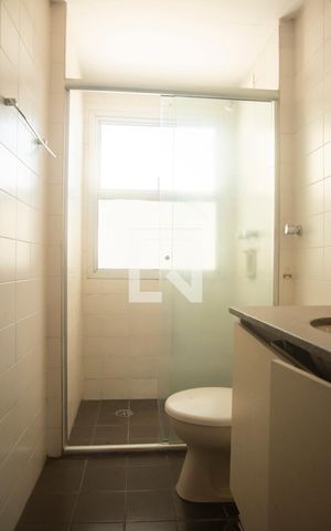 Apartamento à venda com 257m², 5 quartos e 4 vagasBanheiro da Suíte 2