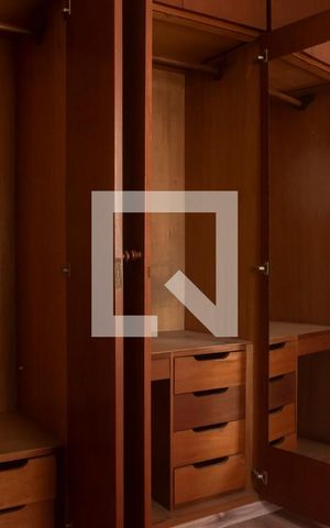 Apartamento à venda com 257m², 5 quartos e 4 vagasQuarto 1