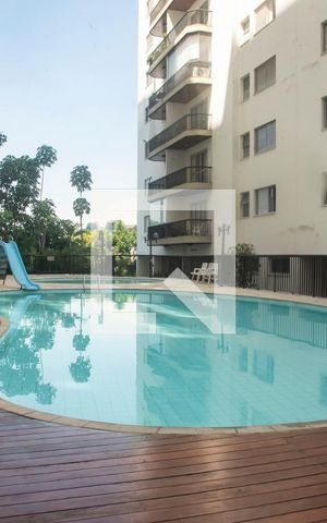 Apartamento à venda com 257m², 5 quartos e 4 vagasÁrea comum - Piscina