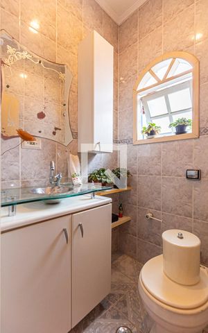 Casa à venda com 198m², 3 quartos e 1 vagaBanheiro da Suite