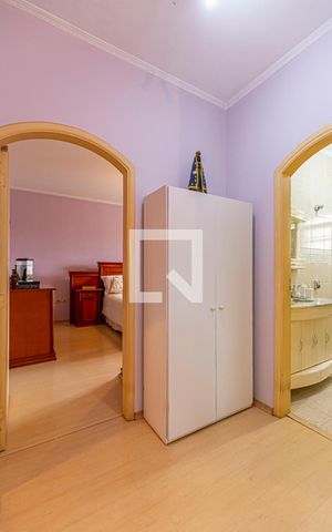 Casa à venda com 198m², 3 quartos e 1 vagaCorredor