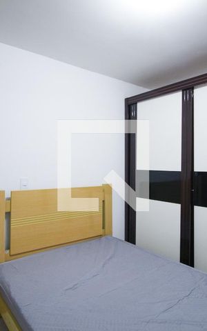 Apartamento para alugar com 54m², 2 quartos e 1 vaga Apartamento para alugar com 54m², 2 quartos e 1 vagaQuarto