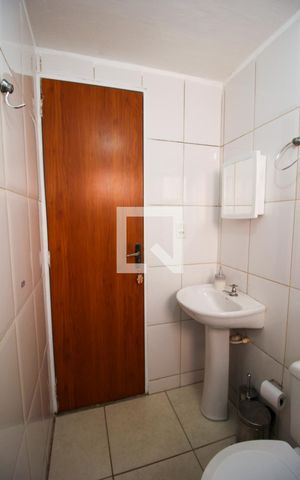 Apartamento para alugar com 54m², 2 quartos e 1 vaga Apartamento para alugar com 54m², 2 quartos e 1 vagaBanheiro