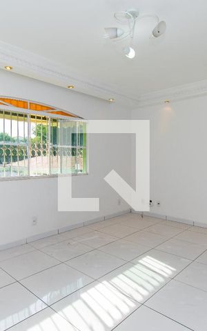 Casa à venda com 415m², 4 quartos e 5 vagas Casa à venda com 415m², 4 quartos e 5 vagasSala 2
