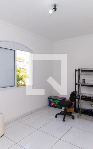 Casa à venda com 415m², 4 quartos e 5 vagas Casa à venda com 415m², 4 quartos e 5 vagasQuarto 2