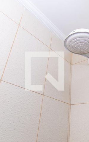 Casa à venda com 415m², 4 quartos e 5 vagas Casa à venda com 415m², 4 quartos e 5 vagasBanheiro Corredor