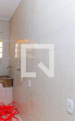Casa à venda com 415m², 4 quartos e 5 vagas Casa à venda com 415m², 4 quartos e 5 vagasÁrea de Serviço