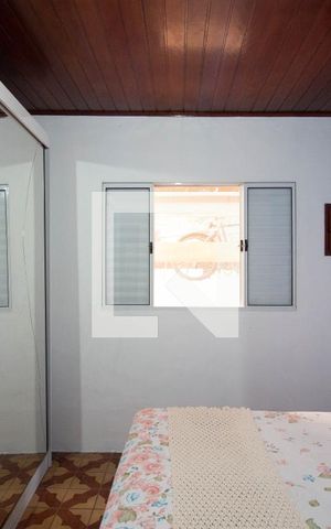 Casa à venda com 100m², 3 quartos e 2 vagas Casa à venda com 100m², 3 quartos e 2 vagasQuarto 1