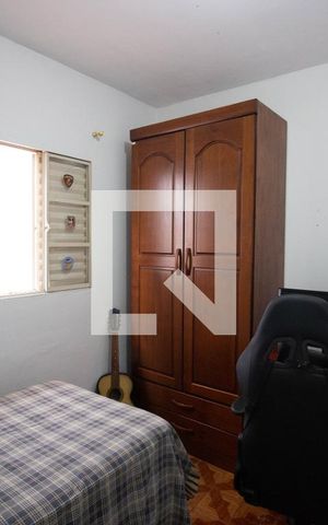 Casa à venda com 100m², 3 quartos e 2 vagas Casa à venda com 100m², 3 quartos e 2 vagasQuarto 2