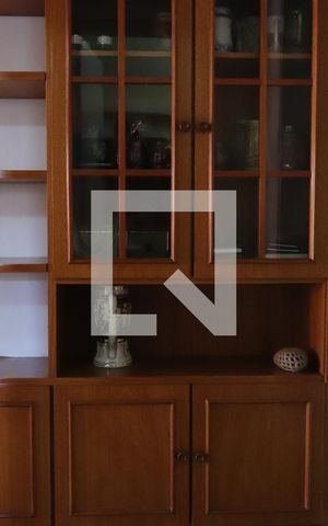 Casa à venda com 240m², 4 quartos e 2 vagasCorredor