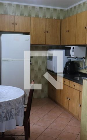 Casa à venda com 240m², 4 quartos e 2 vagasCozinha