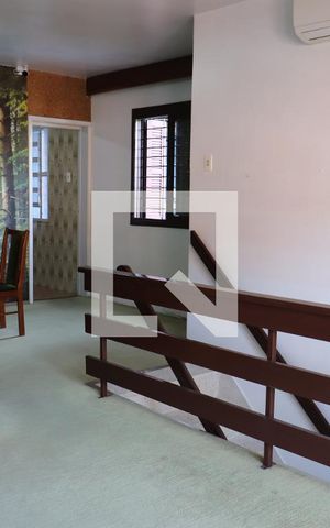 Casa à venda com 240m², 4 quartos e 2 vagasSala