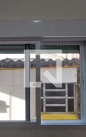 Casa para alugar com 460m², 4 quartos e 4 vagas Casa para alugar com 460m², 4 quartos e 4 vagasQuarto 1