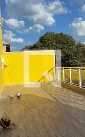 Casa para alugar com 460m², 4 quartos e 4 vagas Casa para alugar com 460m², 4 quartos e 4 vagasVaranda