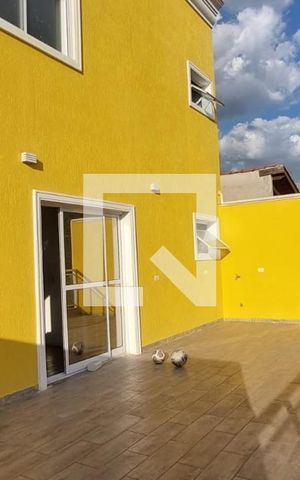Casa para alugar com 460m², 4 quartos e 4 vagas Casa para alugar com 460m², 4 quartos e 4 vagasVaranda