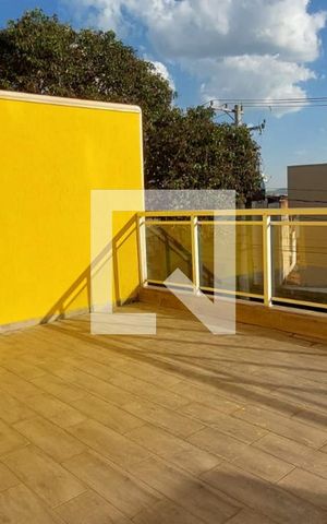 Casa para alugar com 460m², 4 quartos e 4 vagas Casa para alugar com 460m², 4 quartos e 4 vagasVaranda