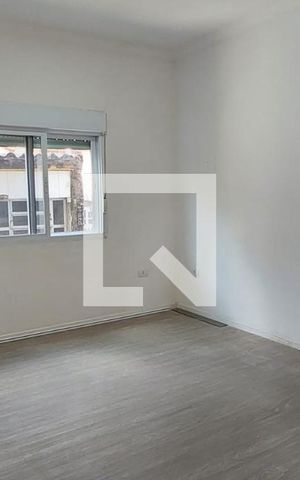 Casa para alugar com 460m², 4 quartos e 4 vagas Casa para alugar com 460m², 4 quartos e 4 vagasQuarto 1