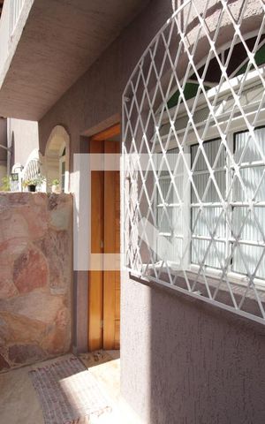 Casa de condomínio à venda com 71m², 2 quartos e 1 vagaEntrada