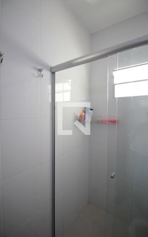 Casa de condomínio à venda com 71m², 2 quartos e 1 vagaBanheiro Social