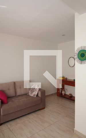 Casa de condomínio à venda com 71m², 2 quartos e 1 vagaSala